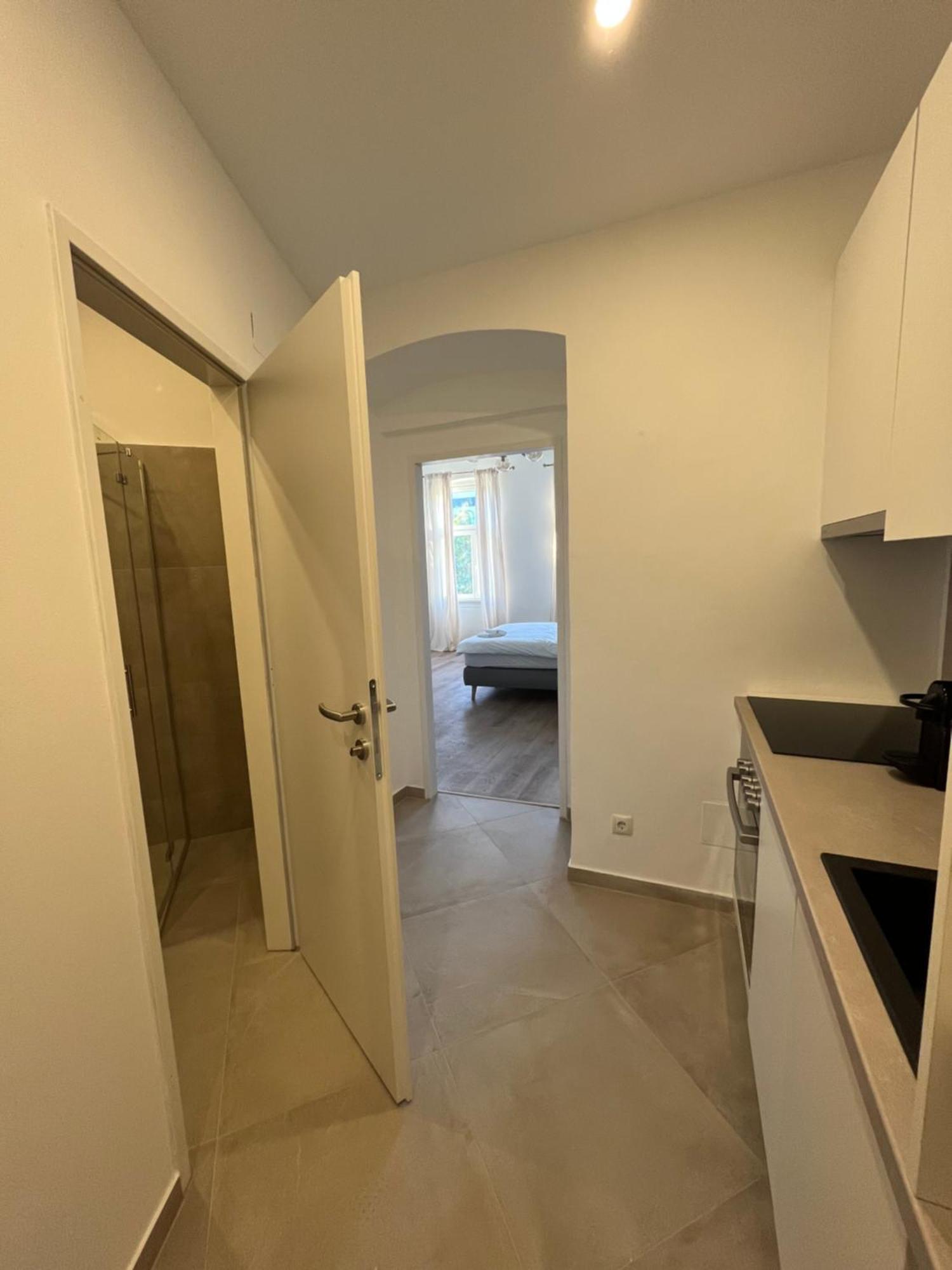 Apartment Schoenbrunn Near Metro Vienna Luaran gambar